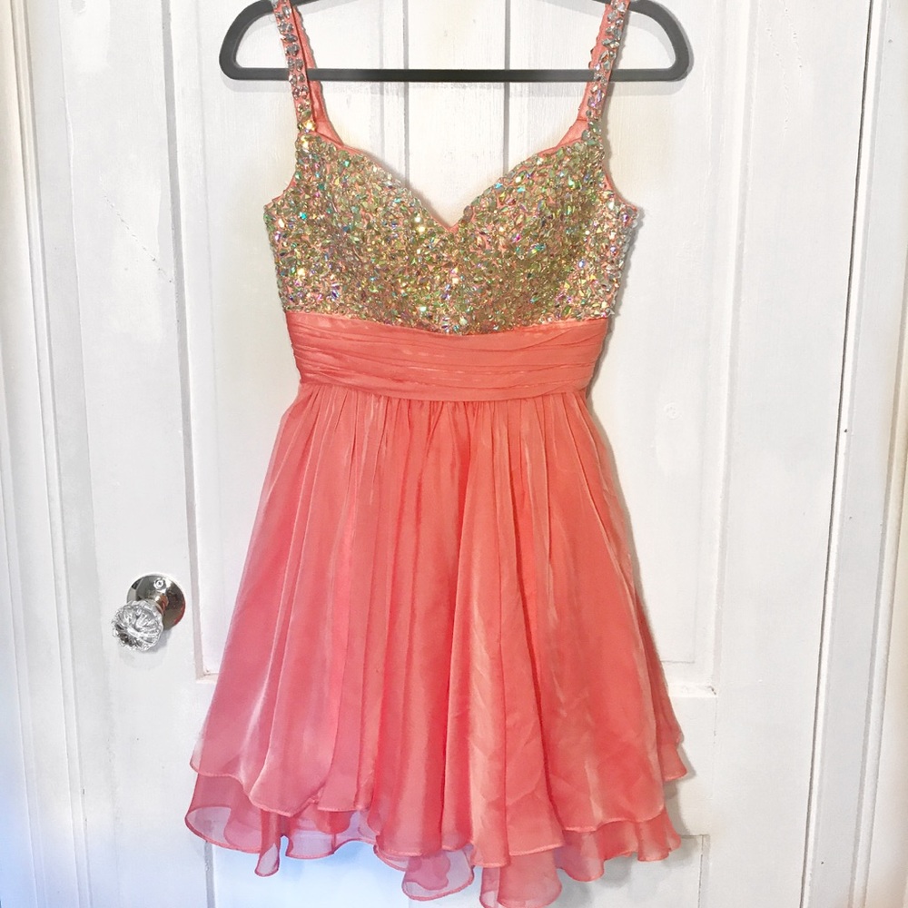 SPARKLY PINK SHORT SEMI-FORMAL DRESS